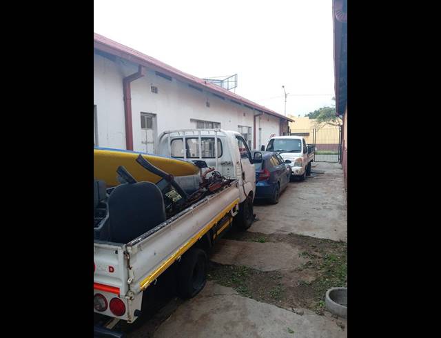 BUSINESS FOR SALE IN SPRINGS CENTRAL